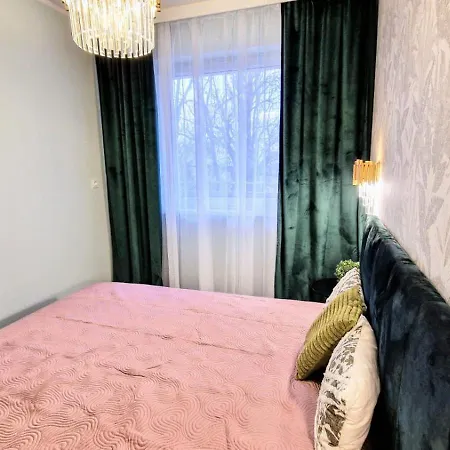 District&city Gateaway Free Parking! Apartman *