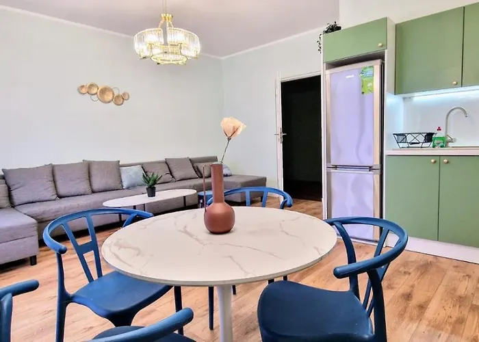 Apartman District&city Gateaway Free Parking! *