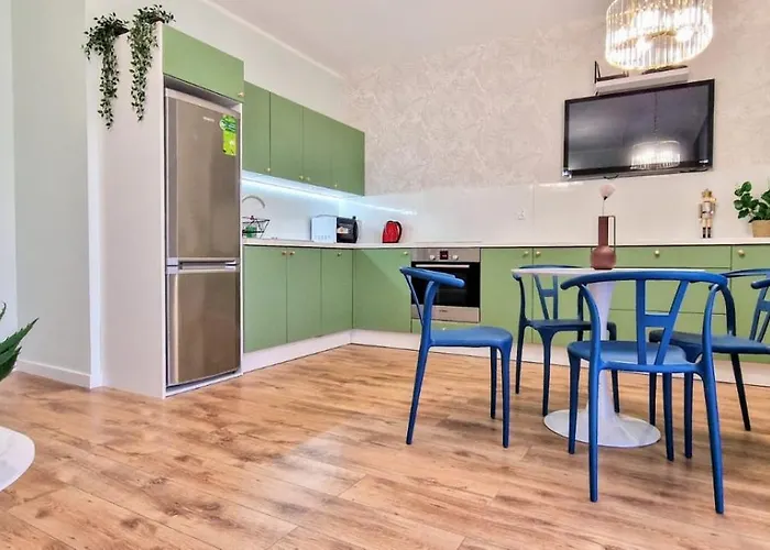 District&city Gateaway Free Parking! Łódź