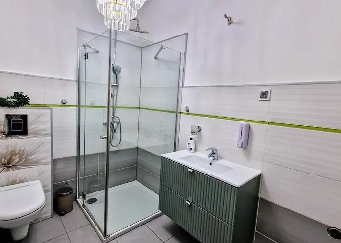 District&city Gateaway Free Parking!